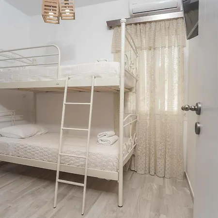 Nyaraló Depis Sea Side Private Mikrí Vígla